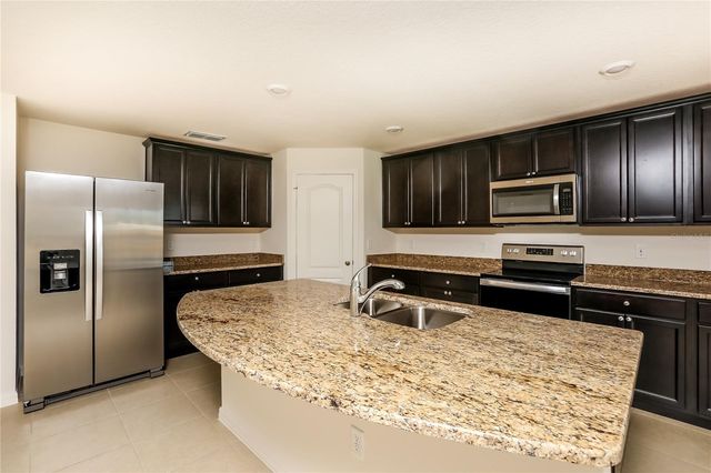 35681 ROSE MOSS AVENUE, Leesburg, FL 34788