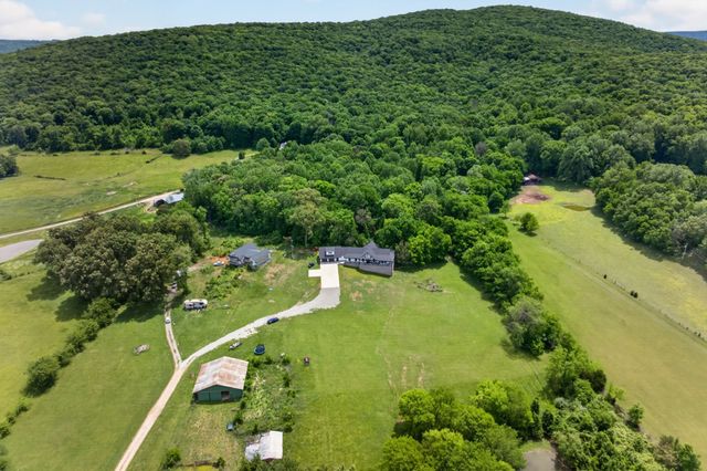 1288 Hills Trace Road, Morrison, TN 37357
