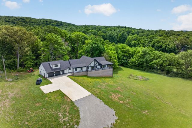 1288 Hills Trace Road, Morrison, TN 37357