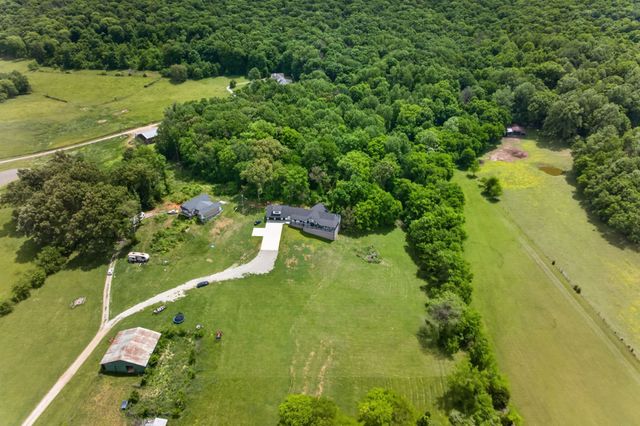 1288 Hills Trace Road, Morrison, TN 37357