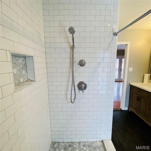 814 Eureka Rd, Eureka, MO 63025