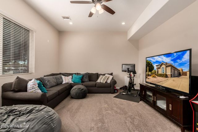 7114 E GRANDVIEW Street, Mesa, AZ 85207