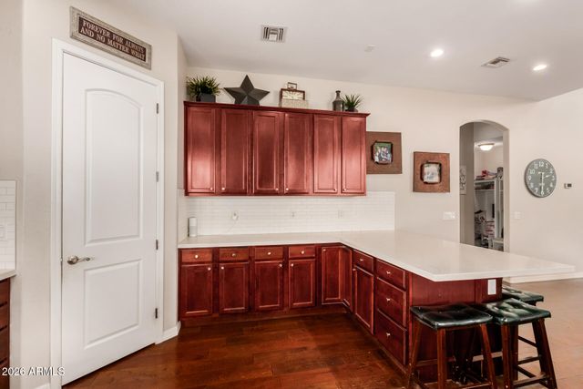 7114 E GRANDVIEW Street, Mesa, AZ 85207