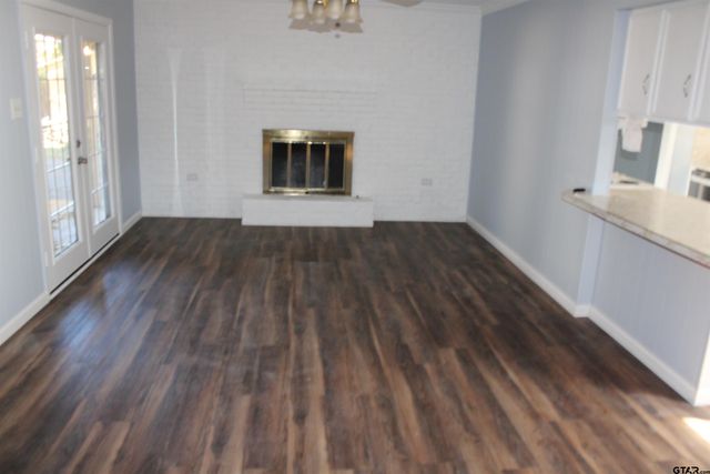 8207 Clemson, Tyler, TX 75703