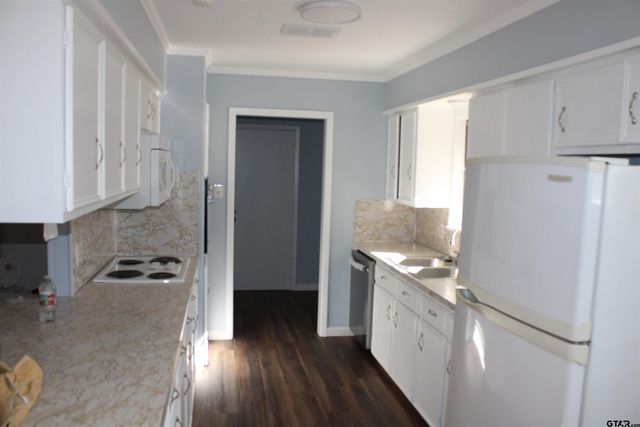 8207 Clemson, Tyler, TX 75703