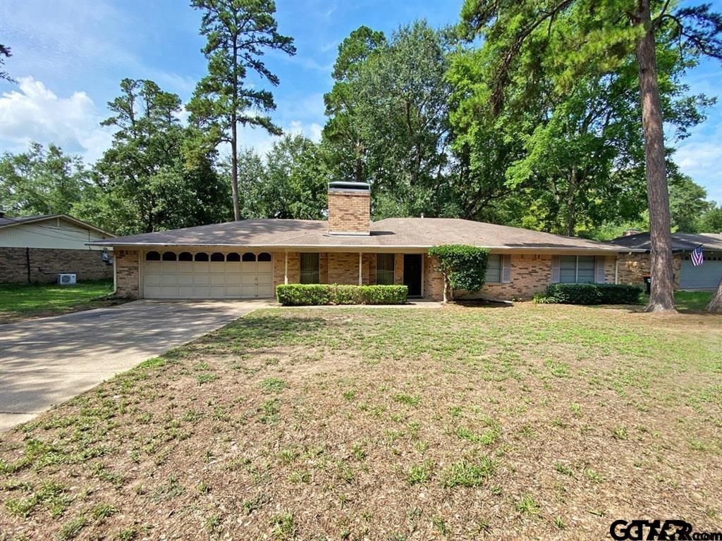 8207 Clemson, Tyler, TX 75703