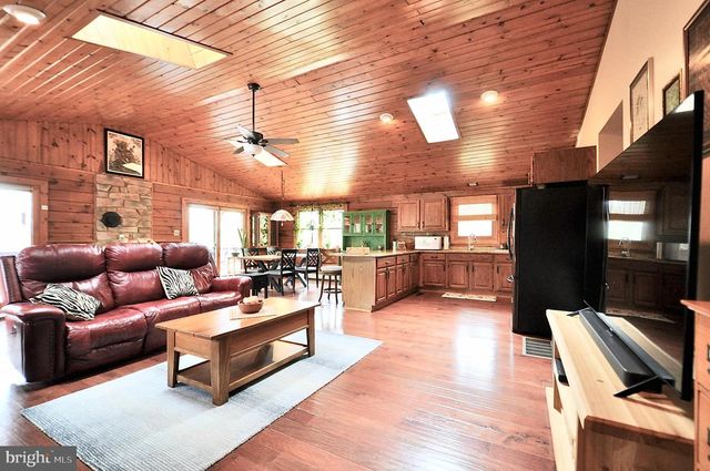 241 JENNIFER DR, Huntingdon, PA 16652