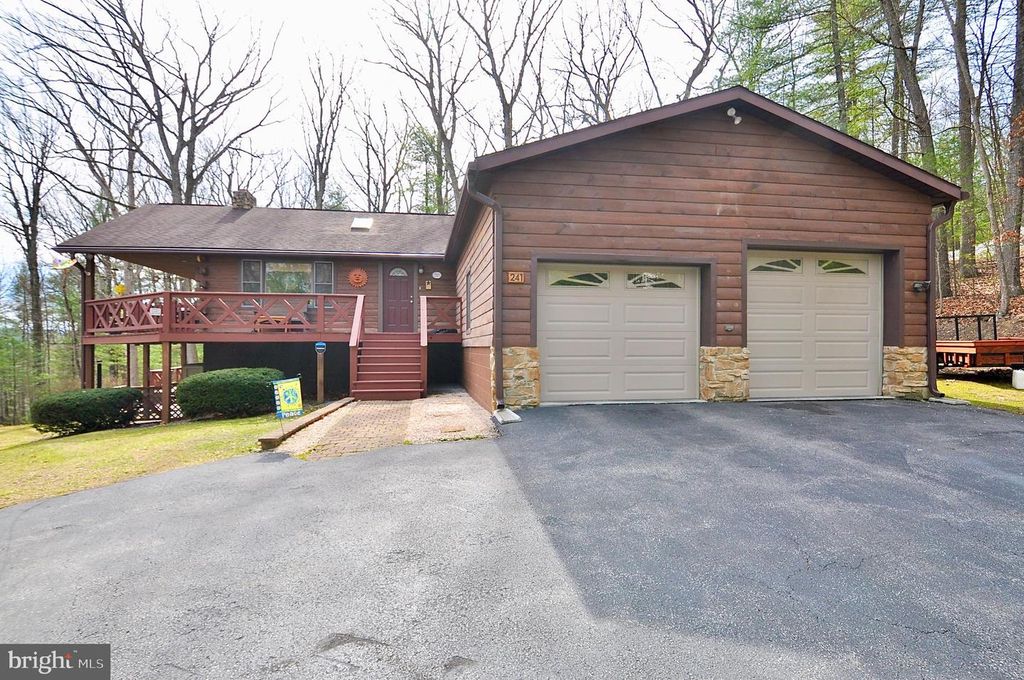 241 JENNIFER DR, Huntingdon, PA 16652