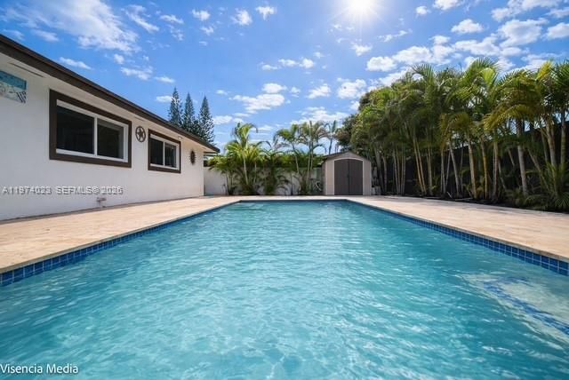 6271 NW 110th St, Hialeah, FL 33012