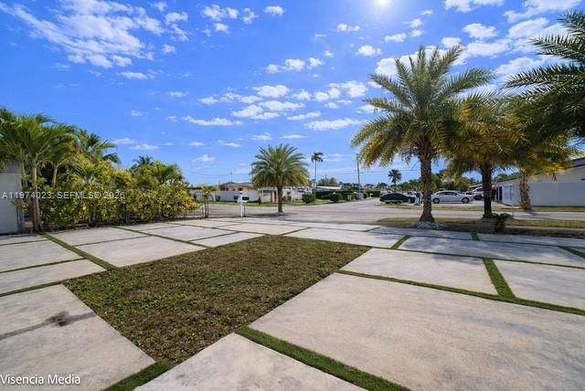 6271 NW 110th St, Hialeah, FL 33012