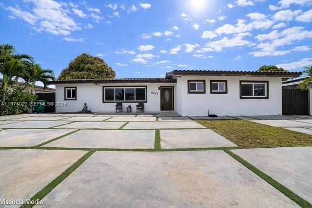 6271 NW 110th St, Hialeah, FL 33012