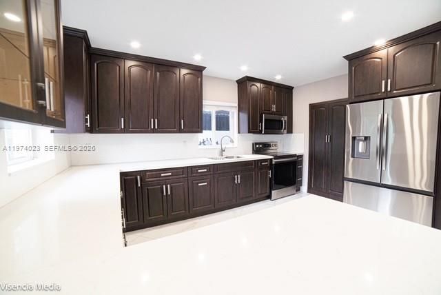 6271 NW 110th St, Hialeah, FL 33012