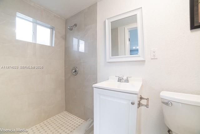 6271 NW 110th St, Hialeah, FL 33012