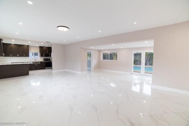 6271 NW 110th St, Hialeah, FL 33012