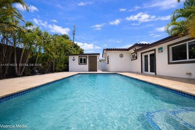 6271 NW 110th St, Hialeah, FL 33012