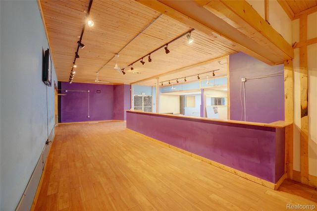 19612 SCHOENHERR Street, Detroit, MI 48205