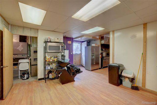 19612 SCHOENHERR Street, Detroit, MI 48205