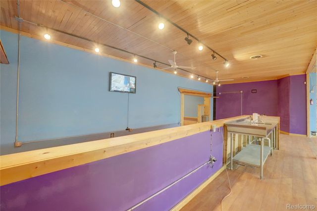 19612 SCHOENHERR Street, Detroit, MI 48205