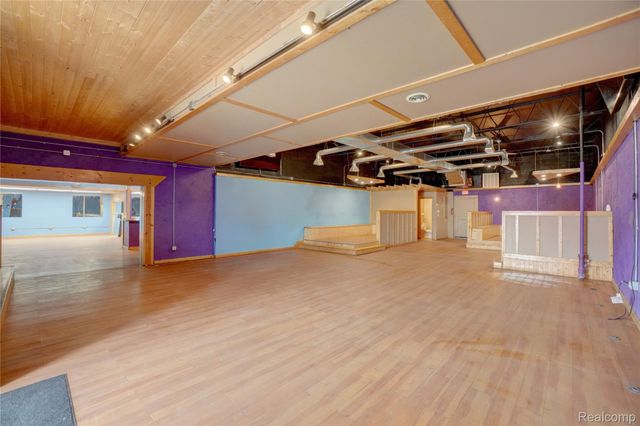 19612 SCHOENHERR Street, Detroit, MI 48205