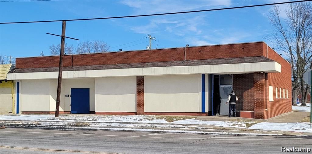 19612 SCHOENHERR Street, Detroit, MI 48205