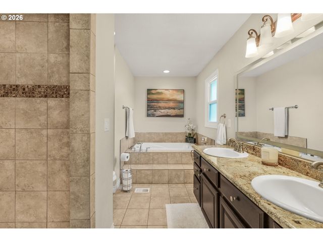4575 EAGLE CREST Rd, Salem, OR 97304