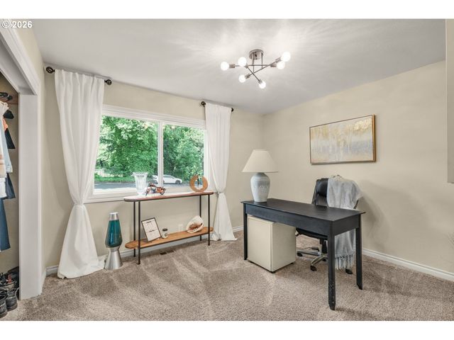 4575 EAGLE CREST Rd, Salem, OR 97304