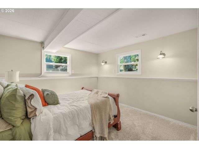 4575 EAGLE CREST Rd, Salem, OR 97304