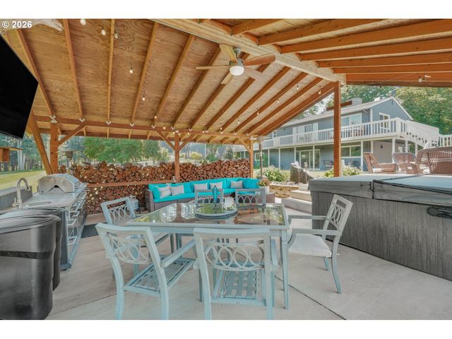 4575 EAGLE CREST Rd, Salem, OR 97304
