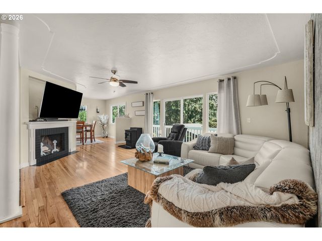 4575 EAGLE CREST Rd, Salem, OR 97304