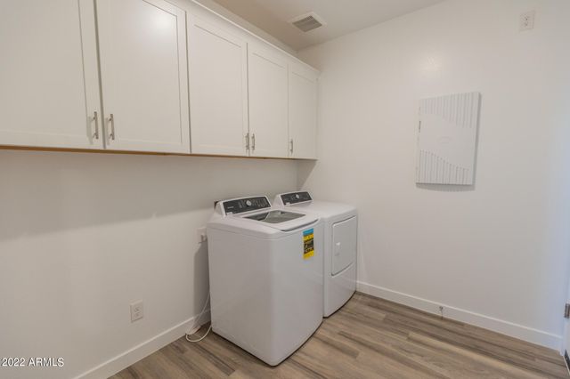 17073 W ALICE Avenue, Waddell, AZ 85355