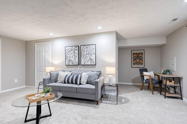 39 PERRYFALLS PL, Baltimore, MD 21236