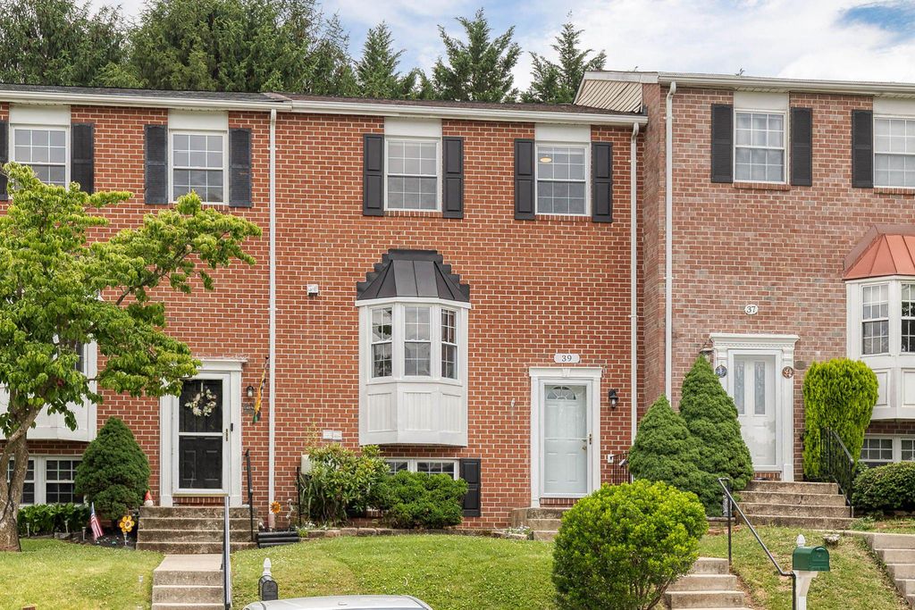 39 PERRYFALLS PL, Baltimore, MD 21236