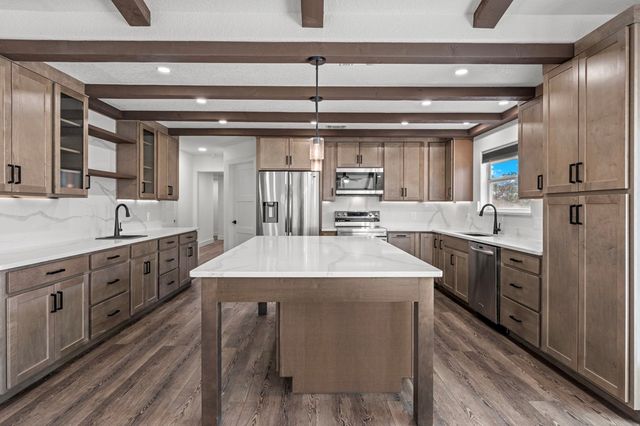 667 Ranch Rim, Hunt, TX 78024