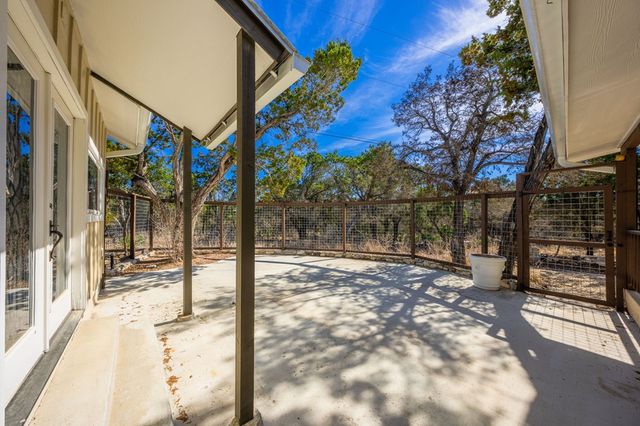 667 Ranch Rim, Hunt, TX 78024