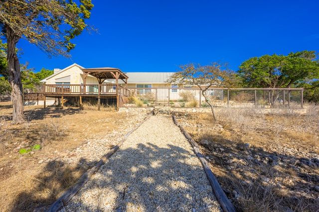667 Ranch Rim, Hunt, TX 78024