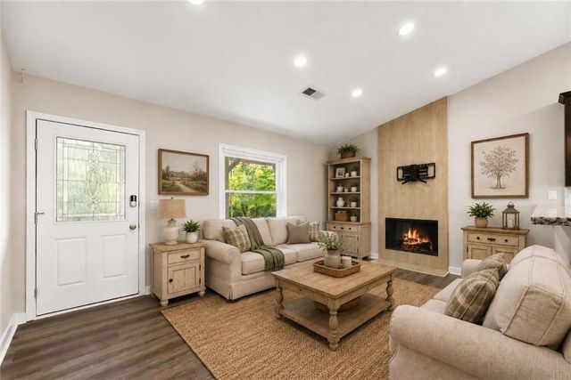 2050 Shaffer Road, Cumming, GA 30041