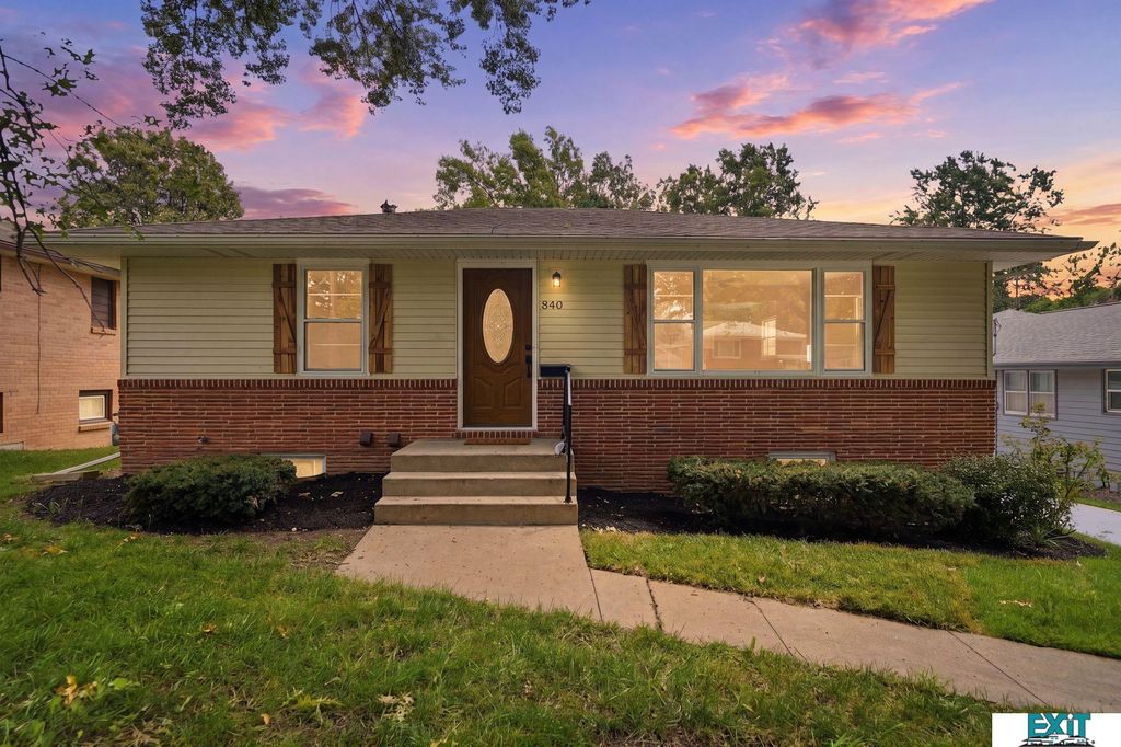 840 S 45th Street, Lincoln, NE 68510
