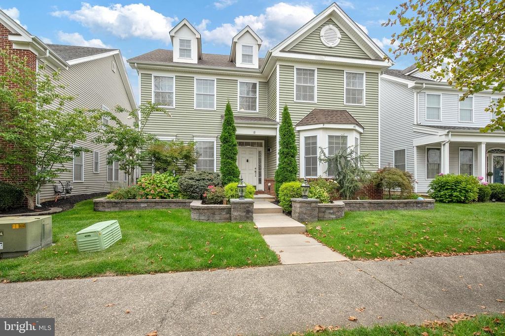 18 SADDLE WAY, Chesterfield, NJ 08515