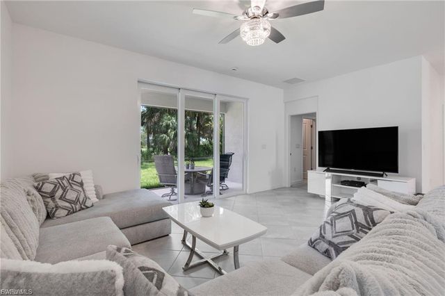 9146 Leatherwood LOOP, Lehigh Acres, FL 33936