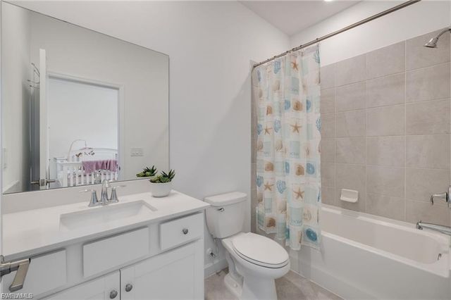 9146 Leatherwood LOOP, Lehigh Acres, FL 33936