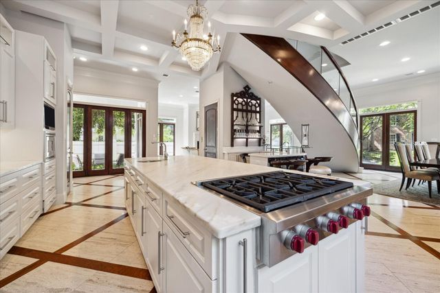 2247 Bartlett Street, Houston, TX 77098