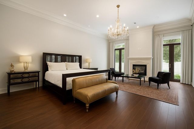 2247 Bartlett Street, Houston, TX 77098