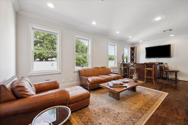 2247 Bartlett Street, Houston, TX 77098