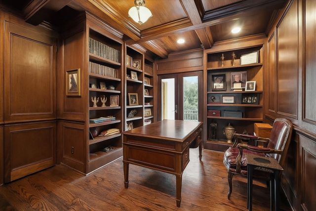 2247 Bartlett Street, Houston, TX 77098