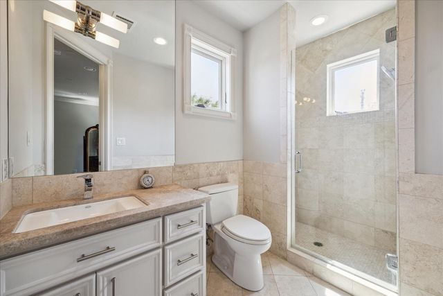 2247 Bartlett Street, Houston, TX 77098