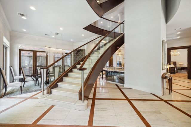 2247 Bartlett Street, Houston, TX 77098