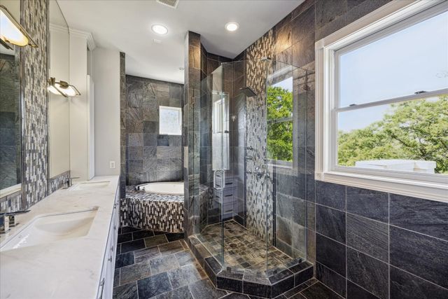 2247 Bartlett Street, Houston, TX 77098