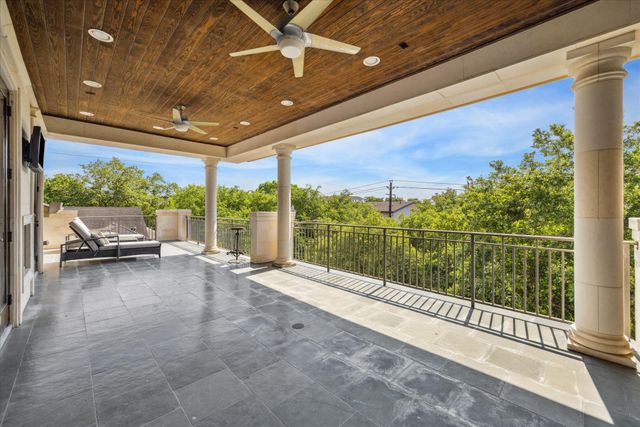 2247 Bartlett Street, Houston, TX 77098