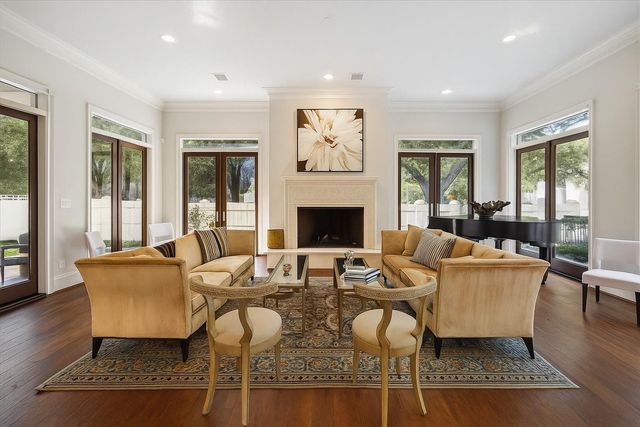 2247 Bartlett Street, Houston, TX 77098