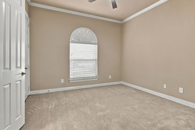 7921 Shady Oaks Drive, North Richland Hills, TX 76182